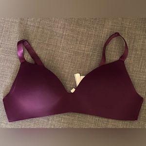 VICTORIA SECRET WIRELESS BRA